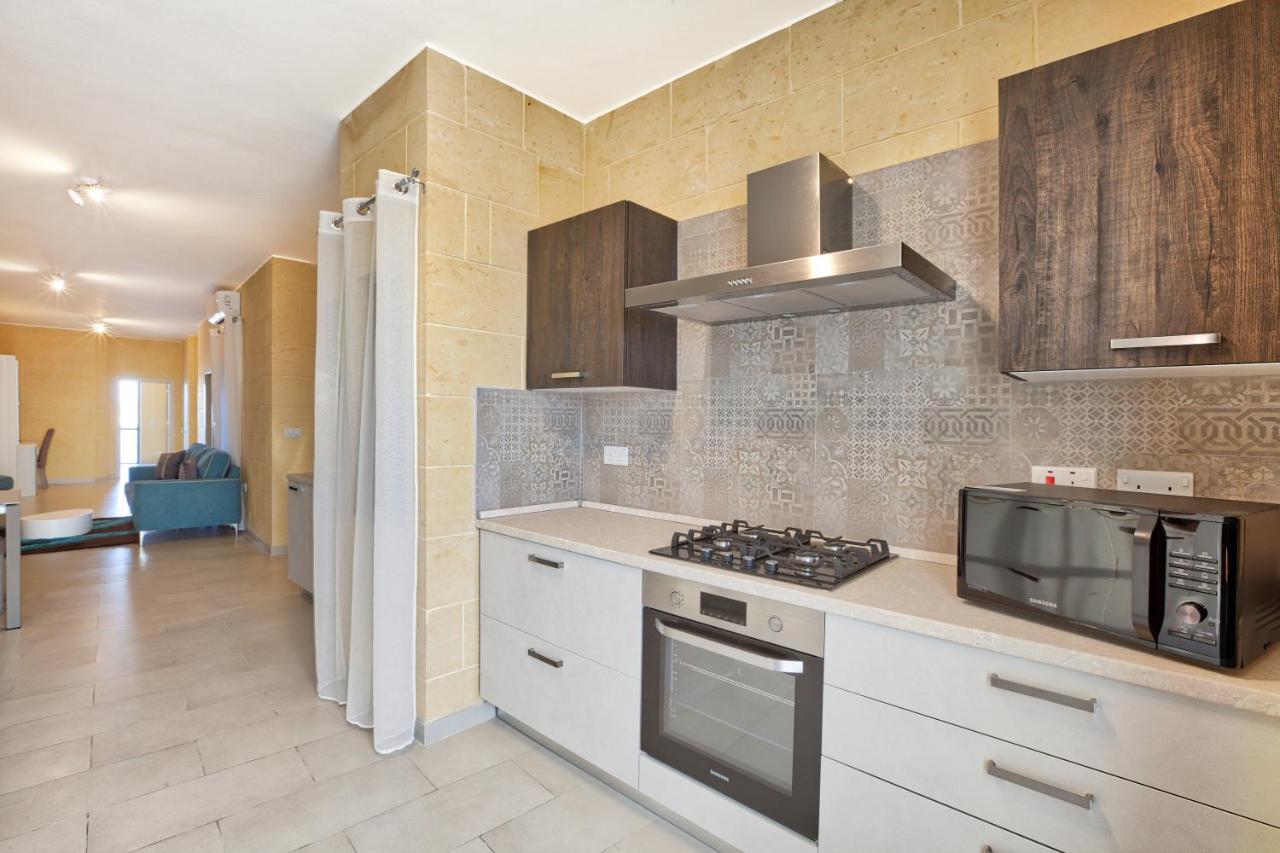 Summer Fields Penthouse With Amazing Views Apartment Sannat Exterior photo