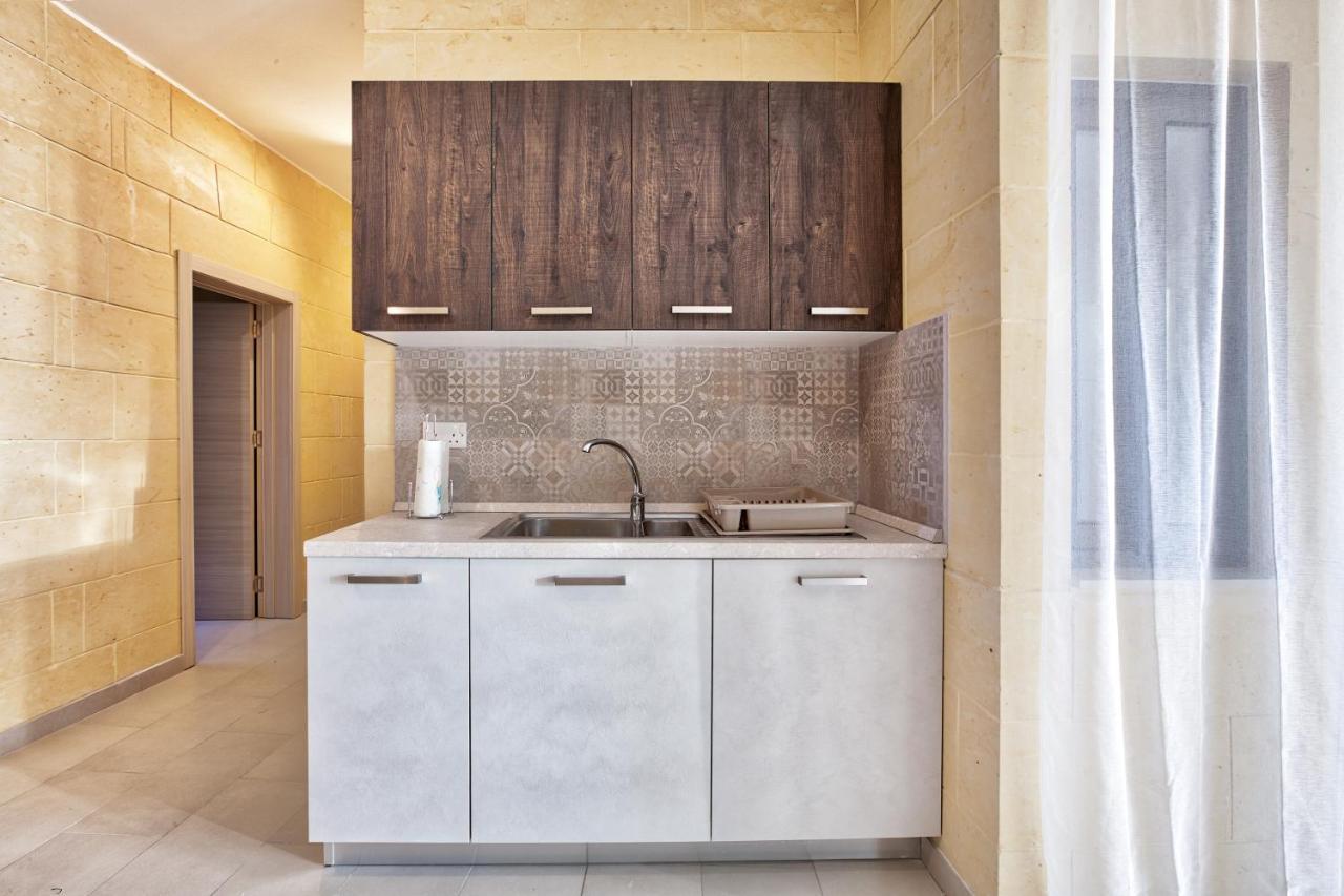 Summer Fields Penthouse With Amazing Views Apartment Sannat Exterior photo